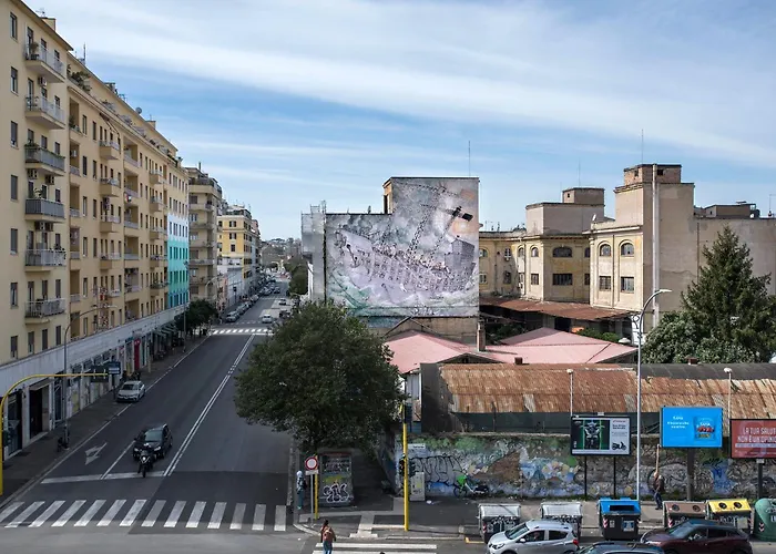 Piramide Family Apartment Rome