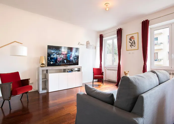 Piramide Family Apartment Rome